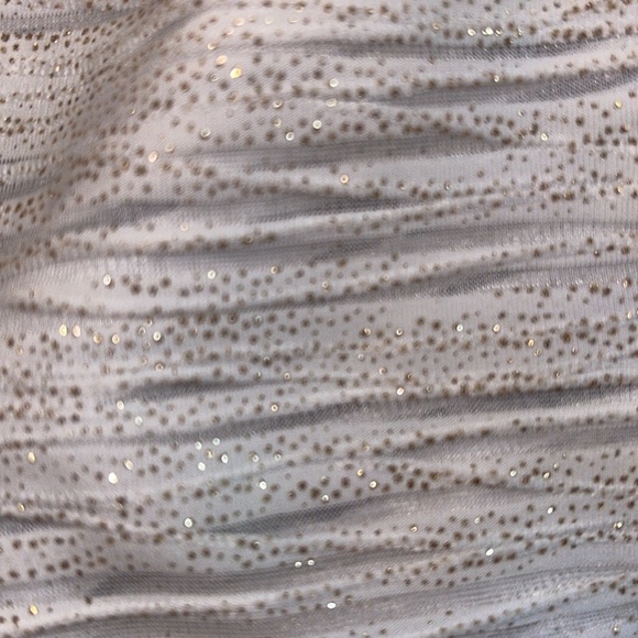 🌹NWOT:BKE SPARKLING GOLD/WHITE TANK TOP - Picture 7 of 7